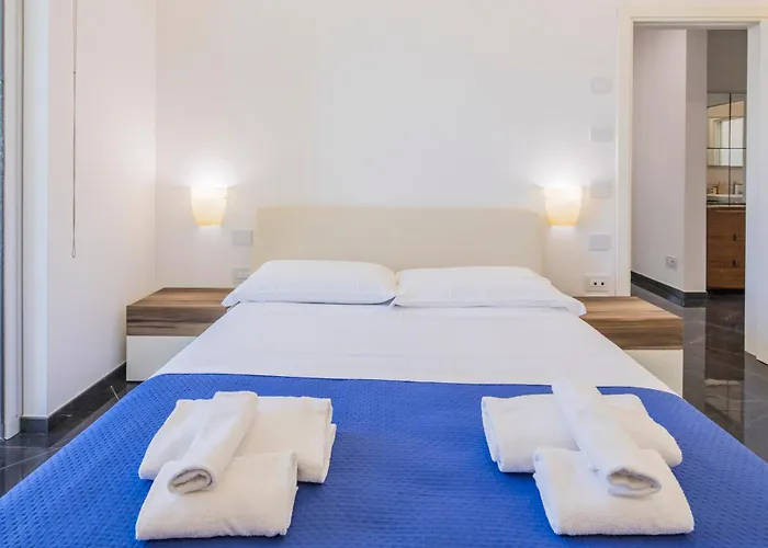 Apartament Crescent Luxury Retreat - Seafront