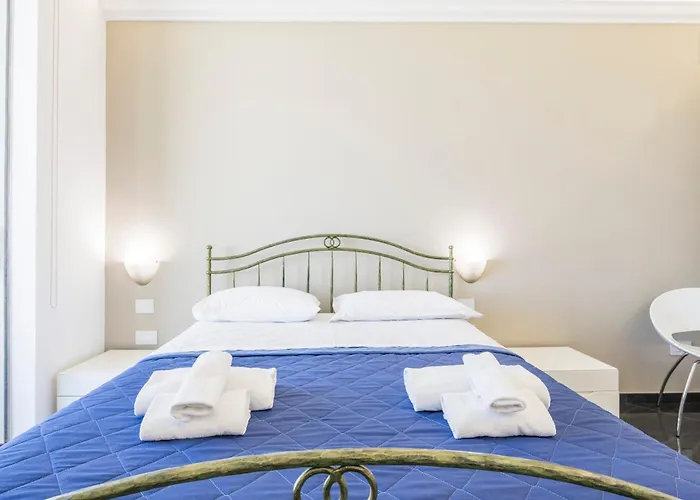 Crescent Luxury Retreat - Seafront Apartament *