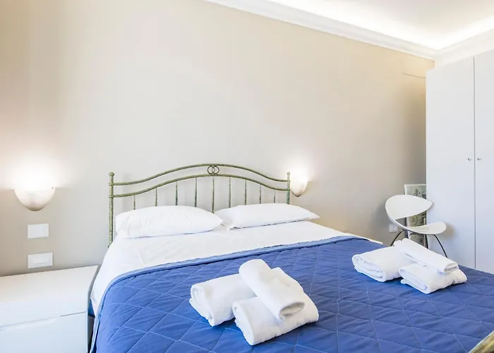 Apartament Crescent Luxury Retreat - Seafront Salerno