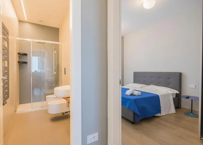 Apartament Crescent Luxury Retreat - Seafront *