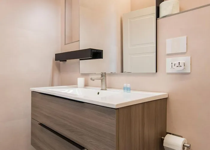 Crescent Luxury Retreat - Seafront Apartament *