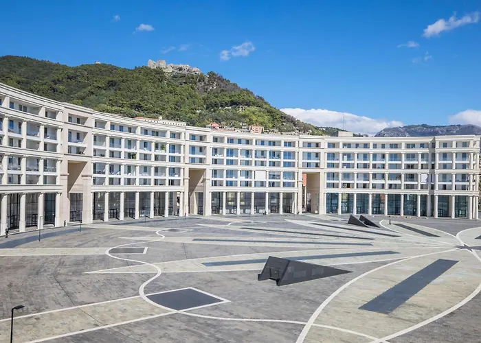 Apartament Crescent Luxury Retreat - Seafront