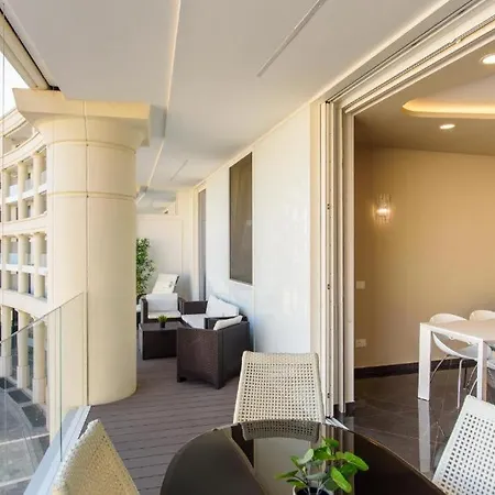 Crescent Luxury Retreat - Seafront Apartment Scala B Apartamento *