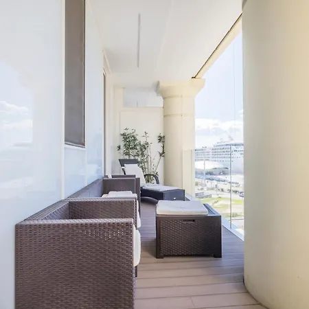 Apartamento Crescent Luxury Retreat - Seafront Apartment Scala B