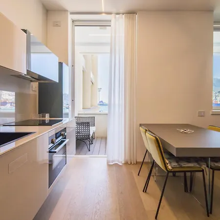 Apartamento Crescent Luxury Retreat - Seafront Apartment Scala B