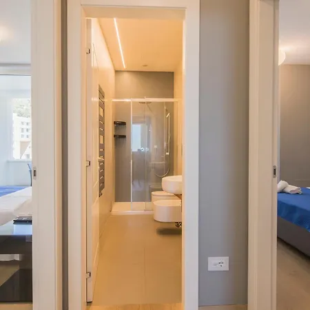 Crescent Luxury Retreat - Seafront Apartment Scala B Apartamento *