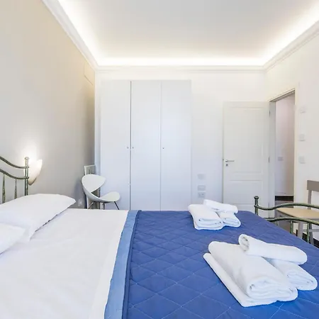 Apartamento Crescent Luxury Retreat - Seafront Apartment Scala B